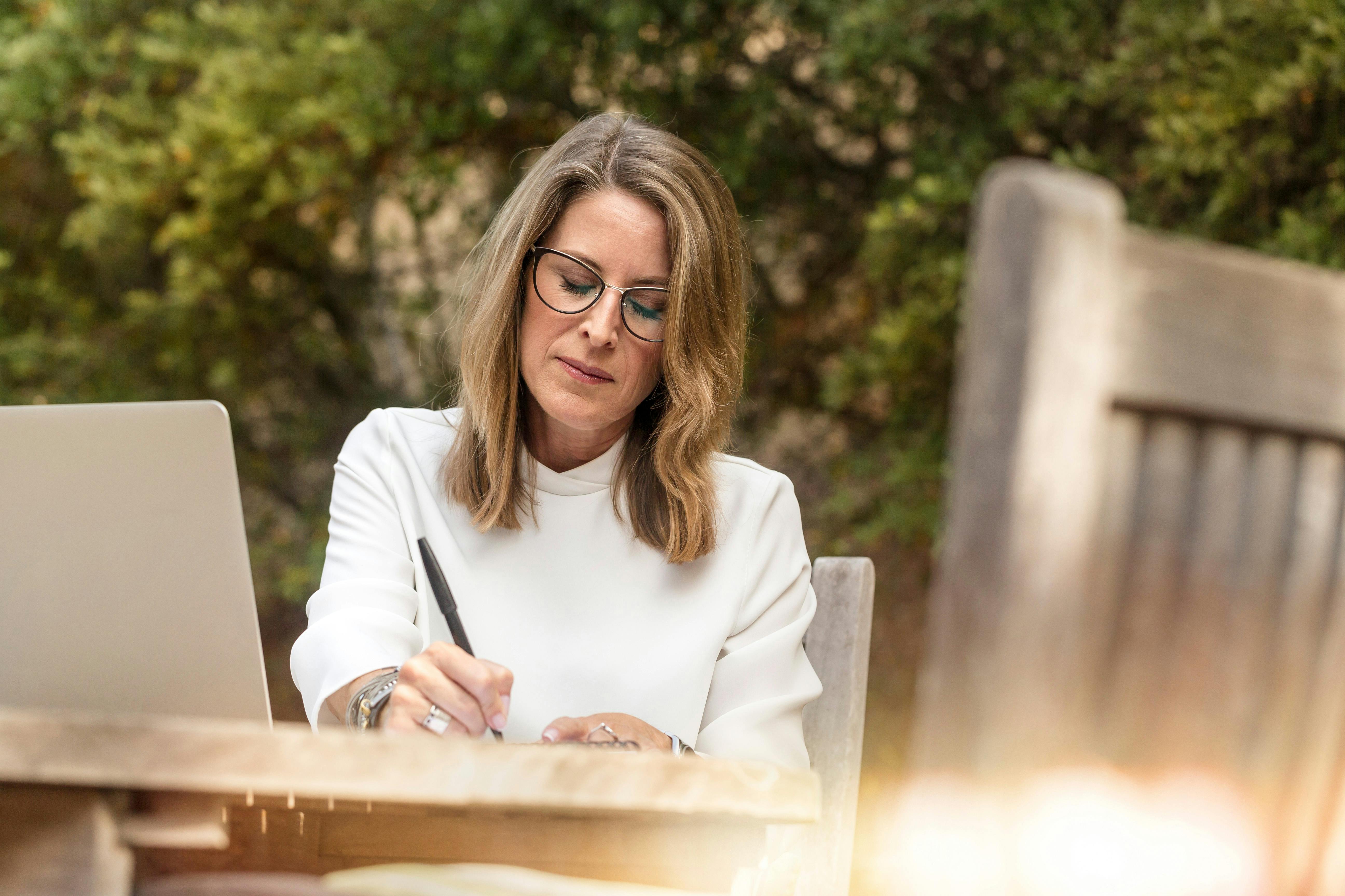 Perimenopause and Menopause Effects on Skin: What Every Woman Should Know